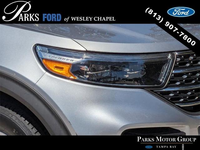 Photo of 2022 Iconic Silver Metallic Ford Explorer