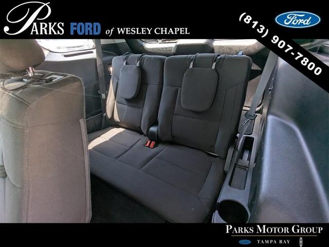 Photo of 2022 Iconic Silver Metallic Ford Explorer
