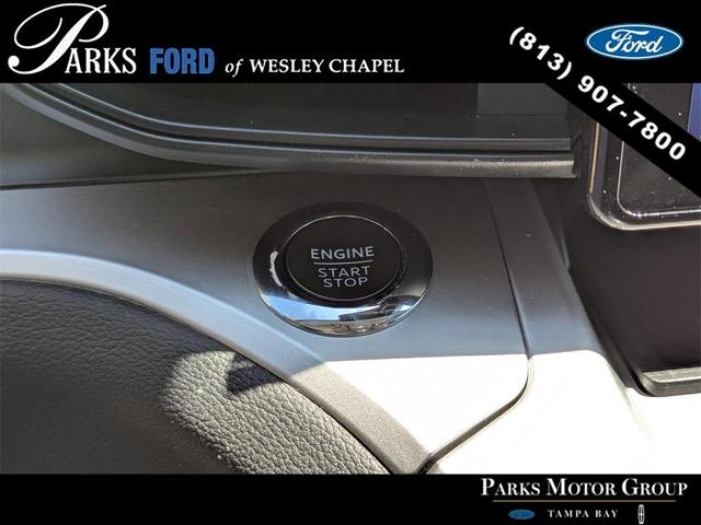 Photo of 2022 Iconic Silver Metallic Ford Explorer