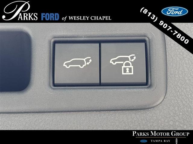 Photo of 2024 Green Pearl Lexus RX 350