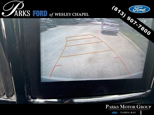 Photo of 2019 Summit White Chevrolet Traverse