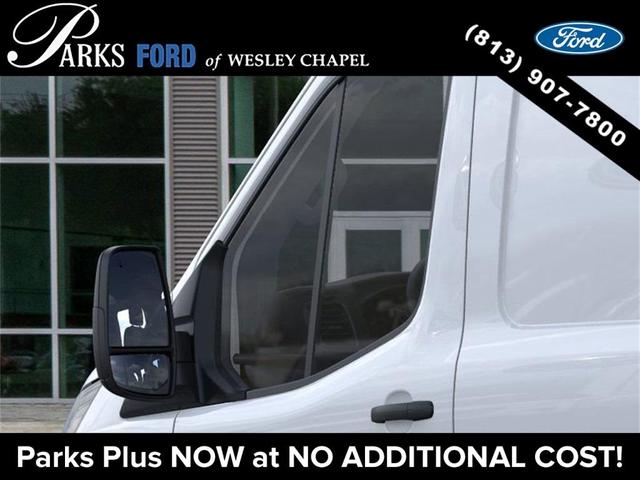 Photo of 2025 Oxford White Ford Transit-250