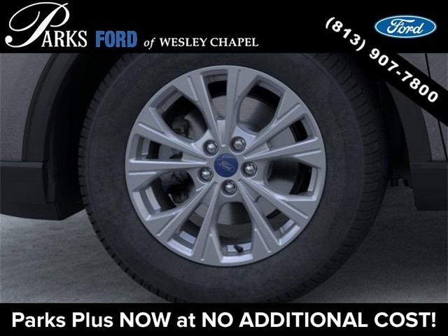 Photo of 2025 Carbonized Gray Metallic Ford Escape