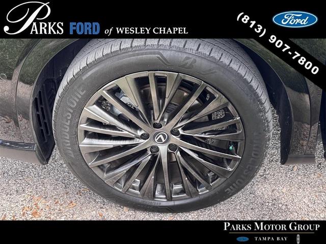 Photo of 2023 Black Lexus RX 350