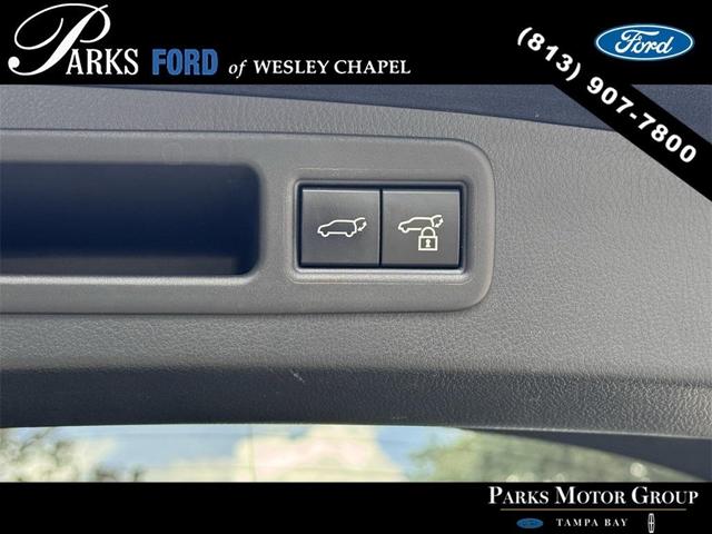 Photo of 2023 Black Lexus RX 350