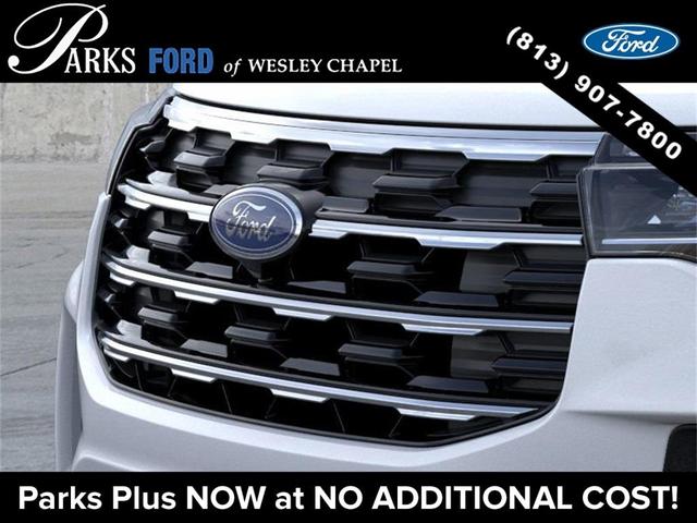 Photo of 2025 Space White Metallic Ford Explorer