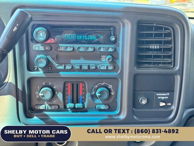 Photo of 2004 Green GMC Sierra 2500
