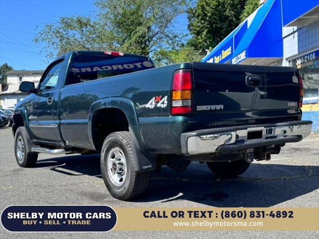Photo of 2004 Green GMC Sierra 2500