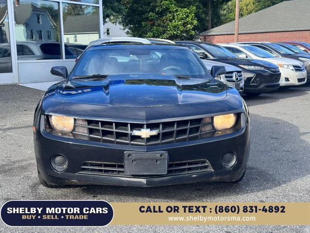 Photo of 2010 Black Chevrolet Camaro