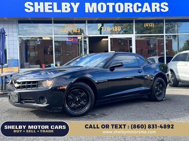 Photo of 2010 Black Chevrolet Camaro
