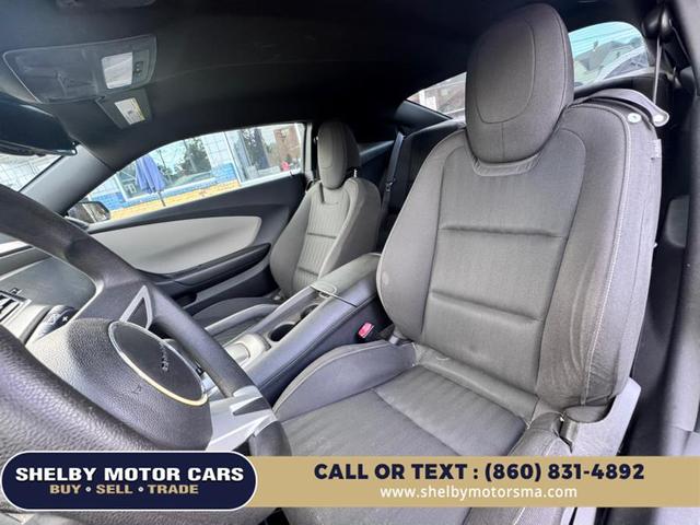 Photo of 2010 Black Chevrolet Camaro