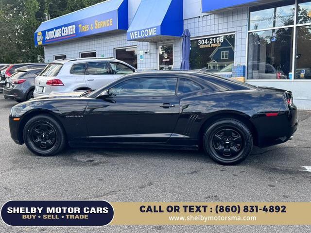 Photo of 2010 Black Chevrolet Camaro