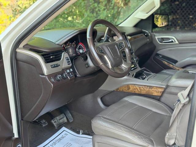 Photo of 2015 White Diamond Tricoat GMC Yukon XL