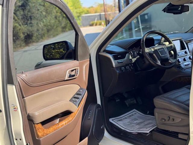 Photo of 2015 White Diamond Tricoat GMC Yukon XL
