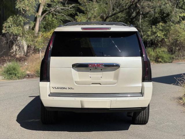 Photo of 2015 White Diamond Tricoat GMC Yukon XL