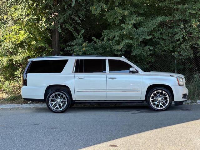 Photo of 2015 White Diamond Tricoat GMC Yukon XL