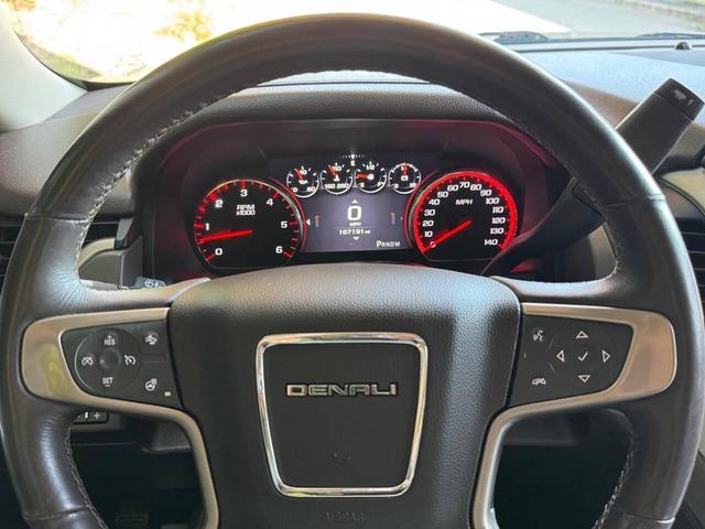 Photo of 2015 White Diamond Tricoat GMC Yukon XL