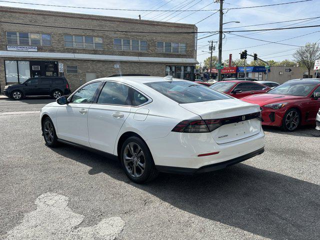 Photo of 2023 Platinum White Pearl Honda Accord