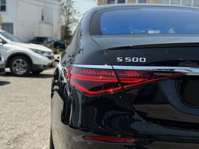 Photo of 2022 Onyx Black Mercedes-Benz S-Class