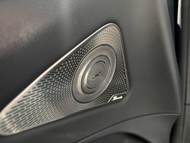 Photo of 2022 Onyx Black Mercedes-Benz S-Class