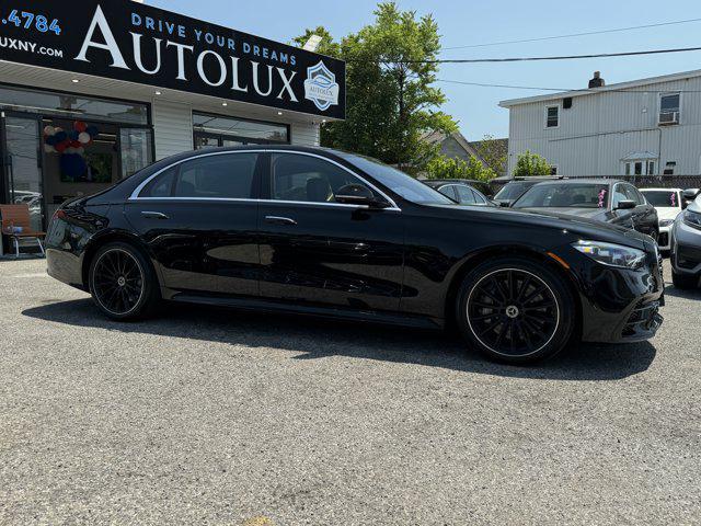 Photo of 2022 Onyx Black Mercedes-Benz S-Class