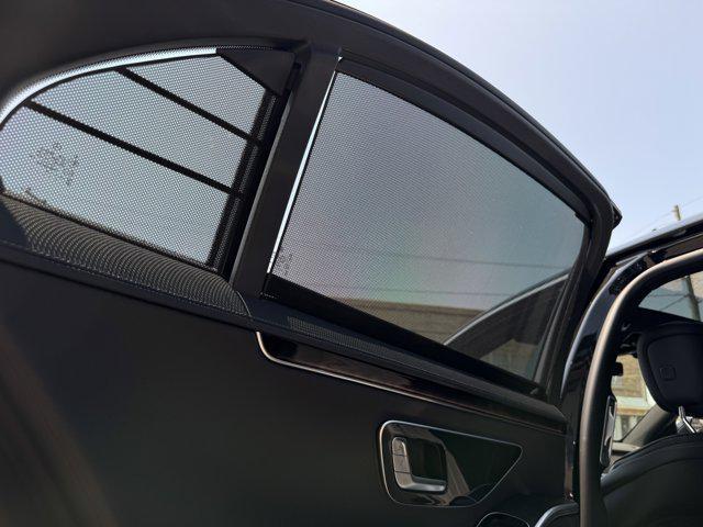 Photo of 2022 Onyx Black Mercedes-Benz S-Class