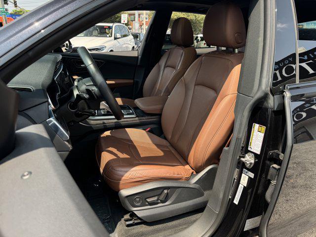 Photo of 2020 Orca Black Metallic Audi Q8