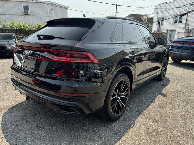 Photo of 2020 Orca Black Metallic Audi Q8