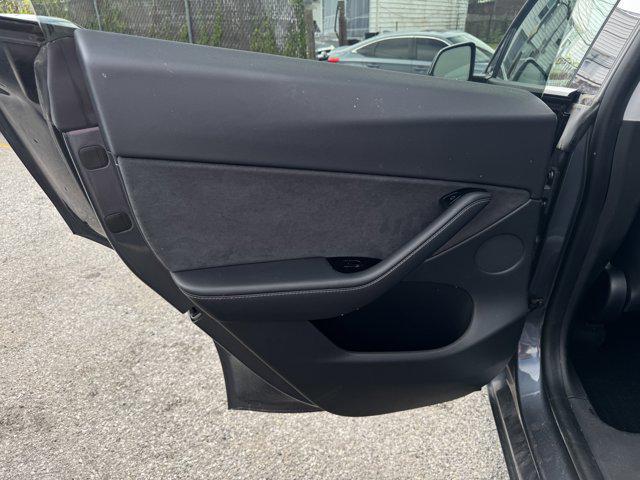 Photo of 2021 Midnight Silver Metallic Tesla Model Y