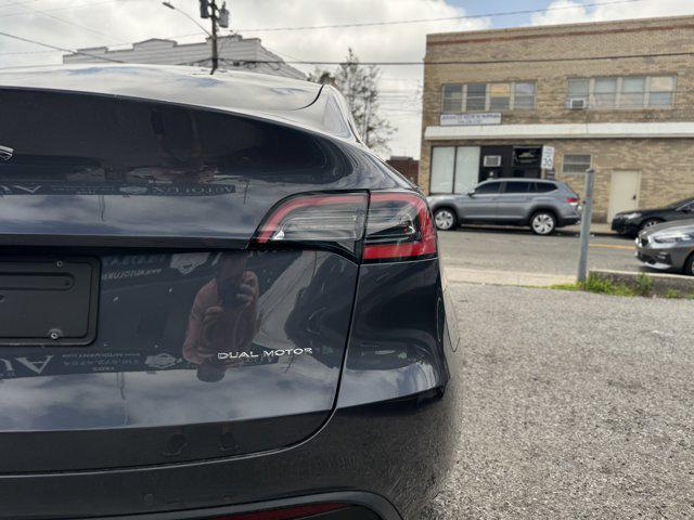 Photo of 2021 Midnight Silver Metallic Tesla Model Y