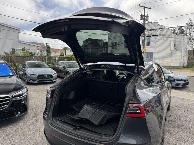 Photo of 2021 Midnight Silver Metallic Tesla Model Y