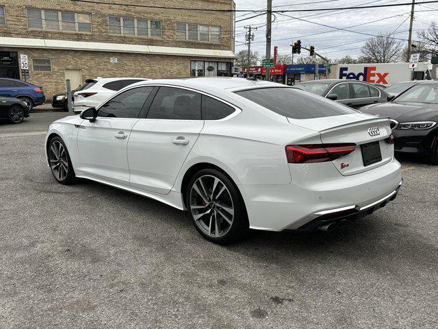 Photo of 2022 Glacier White Metallic Audi S5