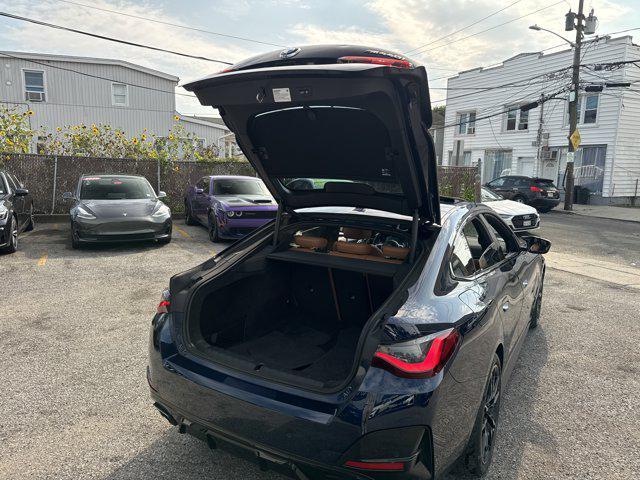 Photo of 2022 Tanzanite Blue II Metallic BMW M440