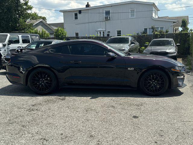 Photo of 2022 Mischievous Purple Metallic Ford Mustang