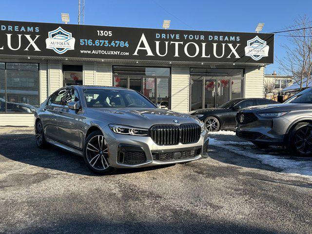 2022 BMW 745E