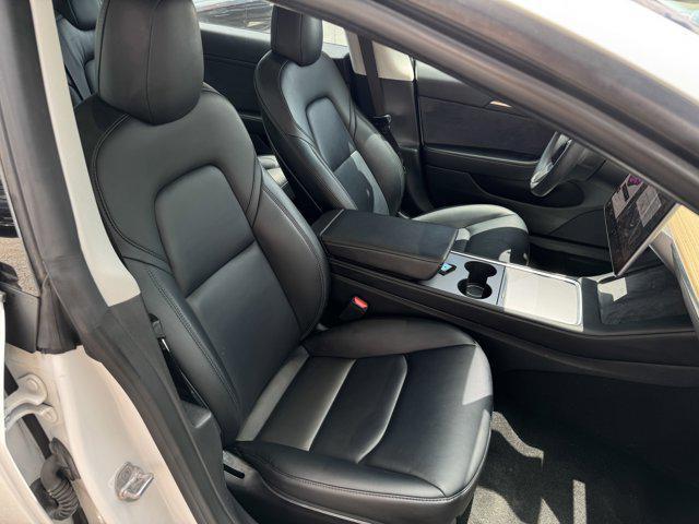 Photo of 2021 Pearl White Multi-Coat Tesla Model 3