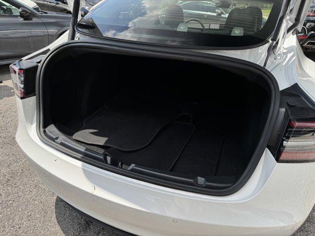 Photo of 2021 Pearl White Multi-Coat Tesla Model 3