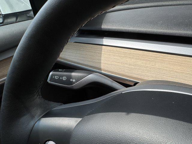 Photo of 2021 Pearl White Multi-Coat Tesla Model 3