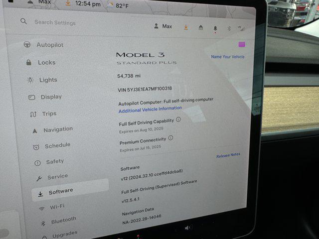 Photo of 2021 Pearl White Multi-Coat Tesla Model 3