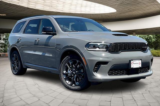 Photo of 2025 Destroyer Gray Clearcoat Dodge Durango