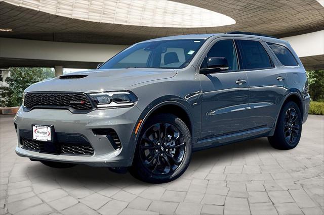 Photo of 2025 Destroyer Gray Clearcoat Dodge Durango