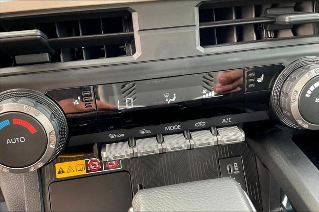 Photo of 2024 Ice Cap Toyota Tacoma