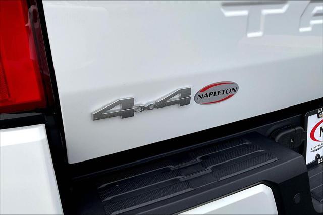 Photo of 2024 Ice Cap Toyota Tacoma