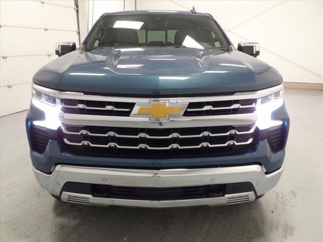 Photo of 2024 Lakeshore Blue Metallic Chevrolet Silverado 1500