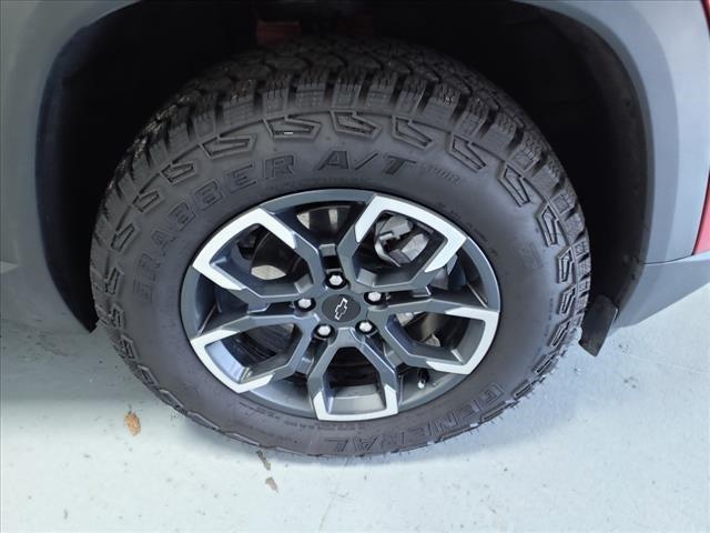Photo of 2025 Radiant Red Tintcoat Chevrolet Equinox