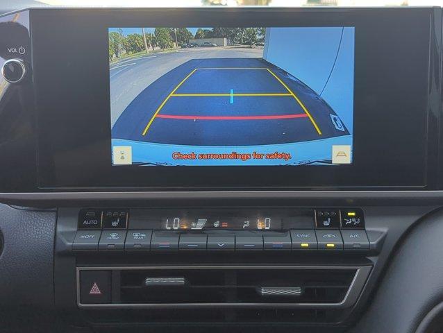 Photo of 2025 White Toyota Camry