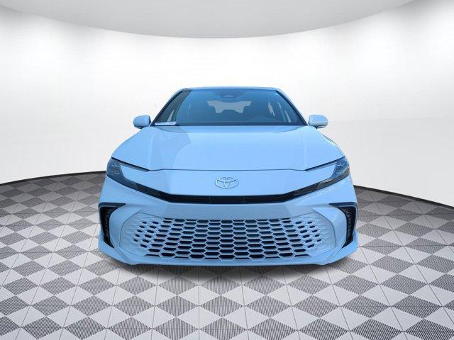 Photo of 2025 White Toyota Camry
