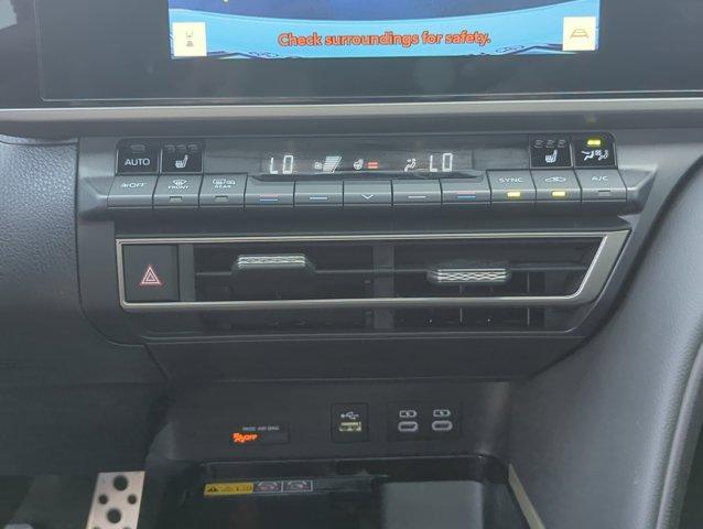 Photo of 2025 White Toyota Camry