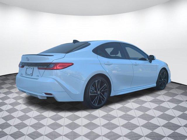 Photo of 2025 White Toyota Camry