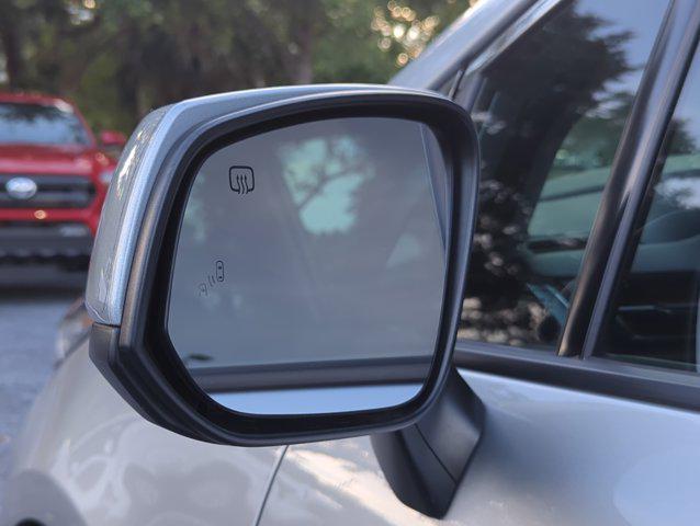 Photo of 2022 Celestial Silver Metallic Toyota Sienna